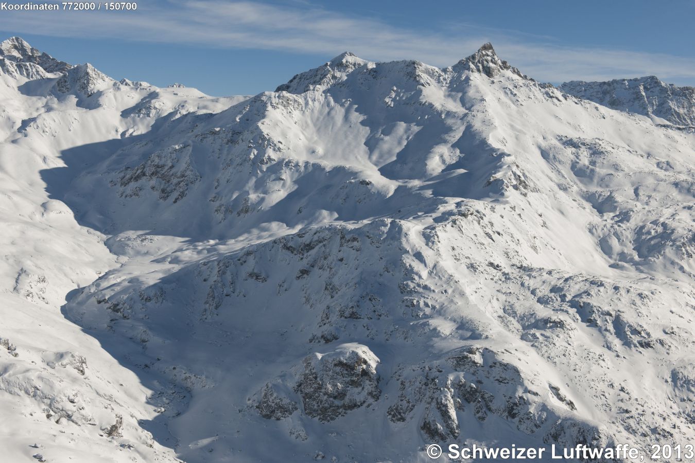 Piz Neir, 2909 m.ü.M. (Position 2'772'006.90, 1'150'847.96), nördlich des Julierpasses